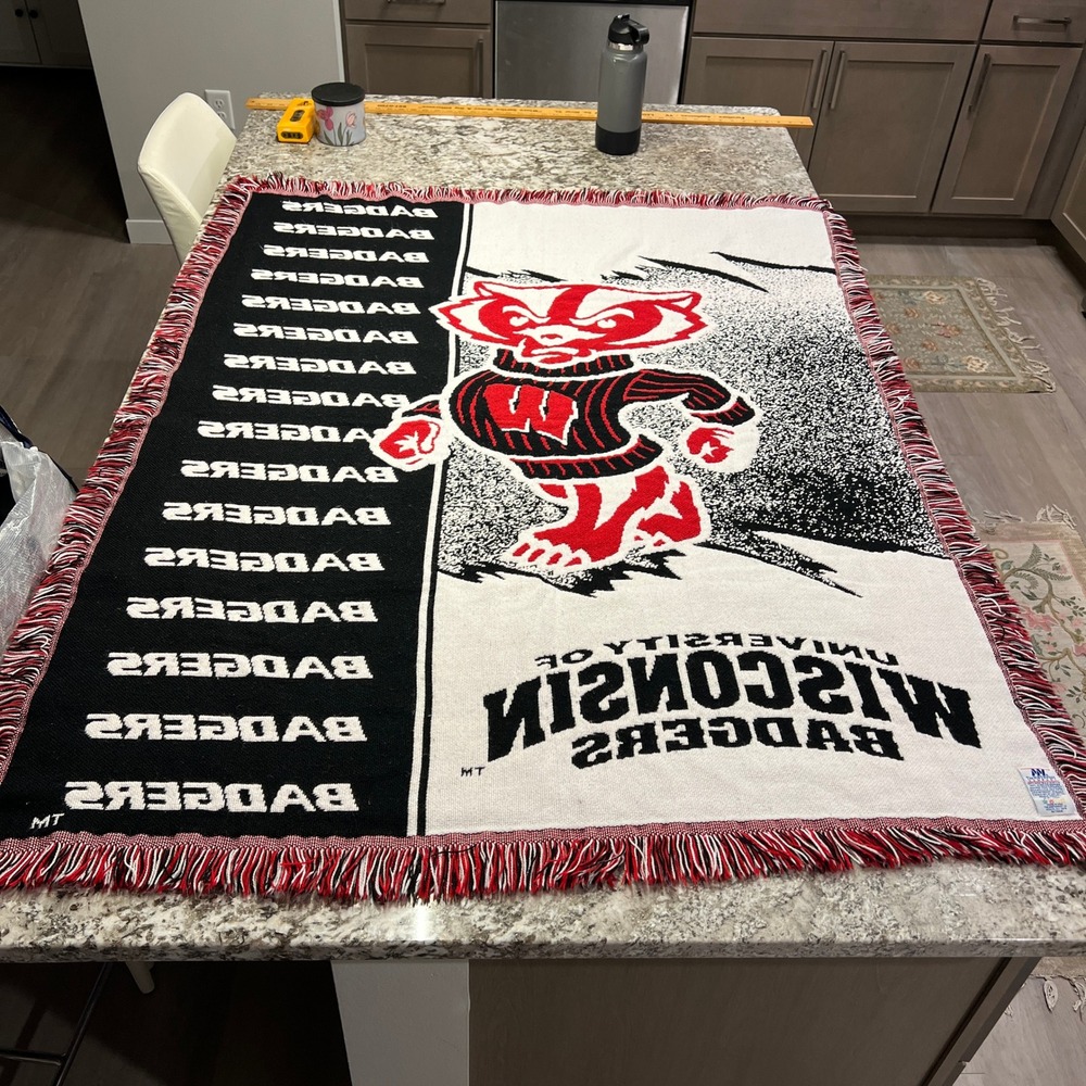 Vintage 1990s University of Wisconsin Badgers Woven Tapestry Throw Blanket 46x60 - Picture 5 of 6